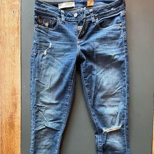 Distressed ankle skinny jeans from Anthropologie. Size 26